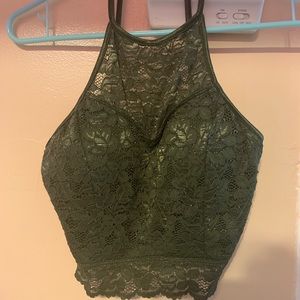 Olive lace crop top 😍✨🙌🏻